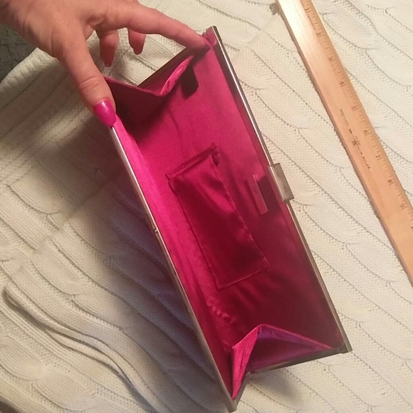 Barbie 3/$20 Satin ruby clutch - Picture 4 of 6